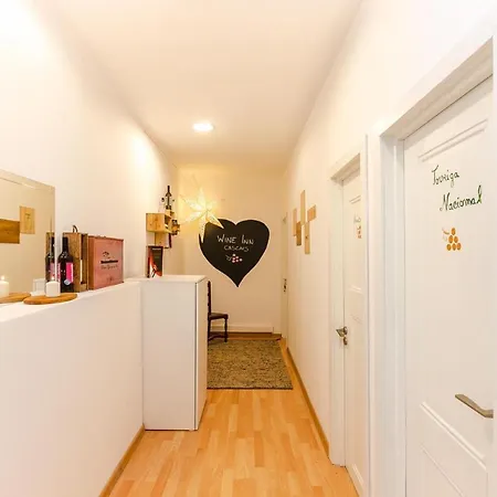 Wine * كاسكايس