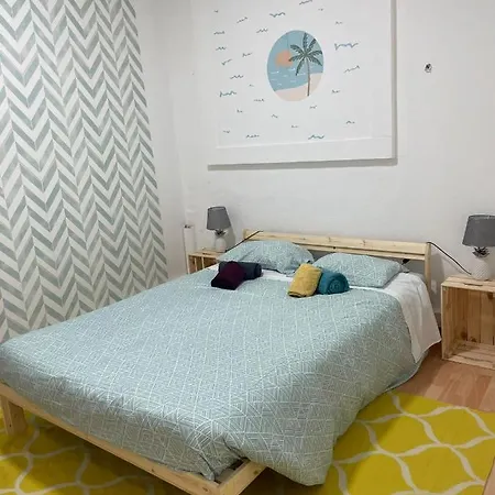 Wine بيت ضيافة